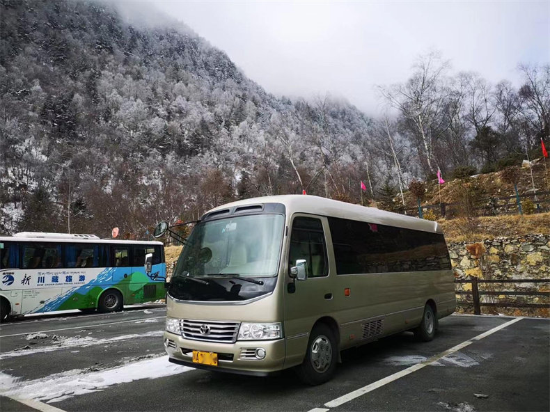 成都租中巴车
