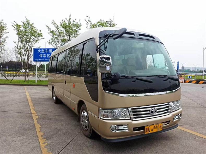 成都市租中巴车