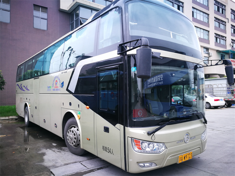 成都出租旅游车