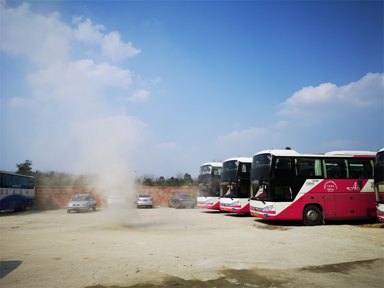 四川租旅游车