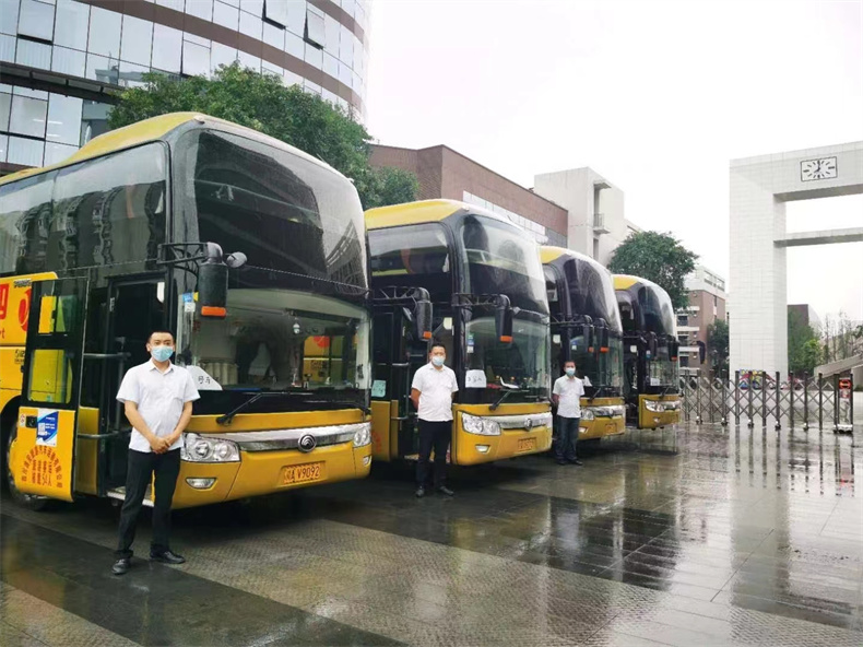 成都市交通车租赁公司